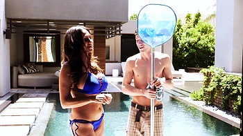 fake-tits,pussy-licking,big-tits,shower,bikini