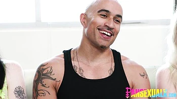 big-tits,bare-feet,transgender,anal,bareback-sex