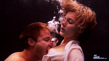 red-head,hd,underwater,fetish