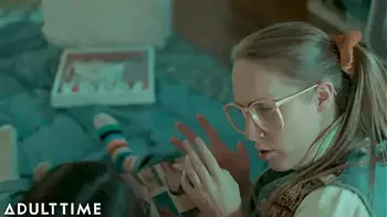 foot-licking,full-scene,lesbian-kissing,threesome,tribbing