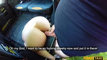 taxi,public-sex,big-cock,car,face-sitting