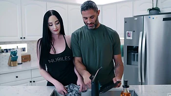 hardcore,brunette,couple,missionary,pornstar