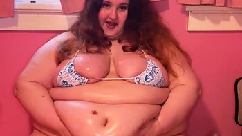 webcam,fat,big-boobs,brunette,masturbation