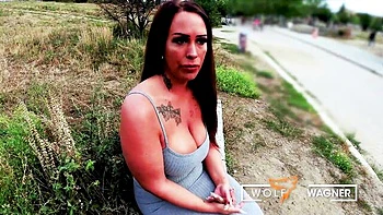 amateur-casting,casting-couch,brunette,hot-milf,milf-amateur