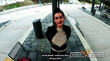 german,raven,deutsche-amateure,public-agent,hot-mom