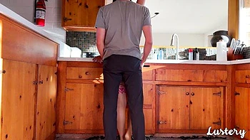 hardcore,cumshot,hard-missionary-fuck,real-couple,18-25